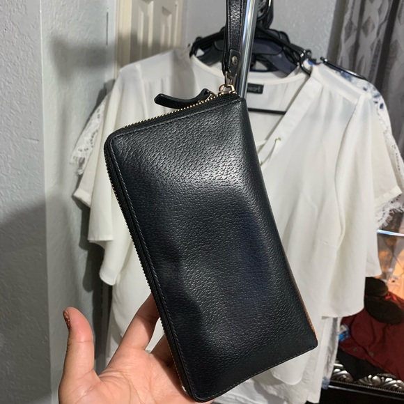 Kate Spade Wallet - Picture 2 of 5